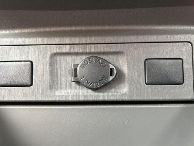 プリウスアルファ Ｓ　ＥＴＣ　バックカメラ　ＴＶ　アルミホイール　オートライト　スマートキー　電動格納ミラー　ＣＶＴ　盗難防止システム　衝突安全ボディ　ＡＢＳ　ＣＤ　ＤＶＤ再生　Ｂｌｕｅｔｏｏｔｈ　エアコン（45枚目）