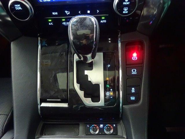 2.5S Cパッケージ SDナビ 後席モニター バックモニター サンルーフ 2眼シーケンシャルLED スマートキー 両電動スライドドア ETC クルコン Sセンス パワーバックドア ワンオーナー(3枚目)
