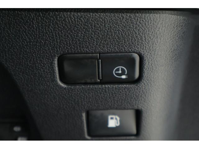 プリウスＰＨＶ Ｓナビパッケージ　モデリスタエアロ　衝突被害軽減ブレーキ　純正１１．６インチナビ　地デジＴＶ　全周囲カメラ　スマートキー　ＢＳＭ　車線逸脱警報　レーダークルーズ　オートハイビーム　ＥＴＣ　クリアランスソナー　ドラレコ　ＬＥＤライト　ＡＣ１００Ｖー１５００Ｗ（31枚目）