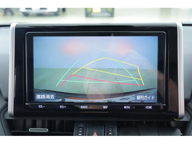 ＲＡＶ４ ハイブリッドＧ　４ＷＤ　衝突被害軽減ブレーキ　純正９型ナビ　地デジＴＶ　バックカメラ　ＢＳＭ　レーダークルーズ　オートハイビーム　車線逸脱警報　クリアランスソナー　ＥＴＣ　シートヒーター　ステアリングヒーター　パワーバックドア　ドラレコ　ＬＥＤライト（15枚目）