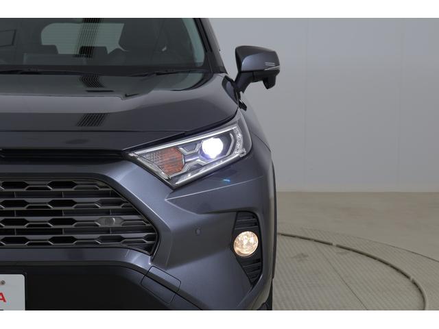 ＲＡＶ４ ハイブリッドＧ　４ＷＤ　衝突被害軽減ブレーキ　純正９型ナビ　地デジＴＶ　バックカメラ　ＢＳＭ　レーダークルーズ　オートハイビーム　車線逸脱警報　クリアランスソナー　ＥＴＣ　シートヒーター　ステアリングヒーター　パワーバックドア　ドラレコ　ＬＥＤライト（49枚目）