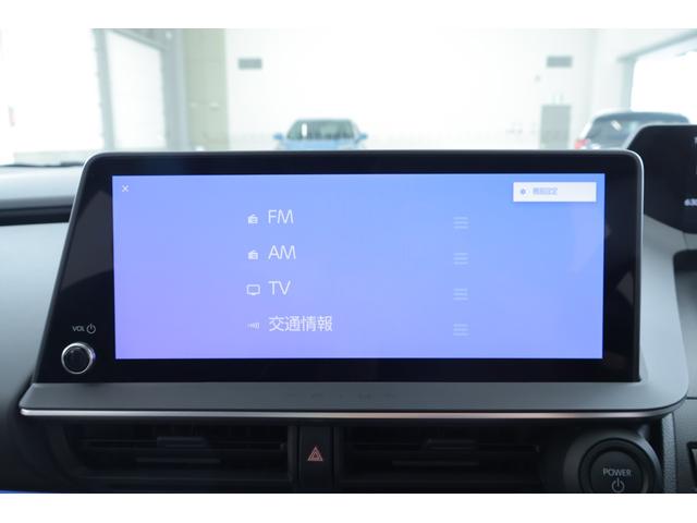 プリウス Ｚ　４ＷＤ　衝突被害軽減ブレーキ　１２．３インチＤＡ地デジ　全周囲カメラ　ＥＴＣ２．０　レーダークルーズ　ＢＳＭ　クリアランスソナー　オートハイビーム　車線逸脱警報　シートヒーター＆クール　ステアリングヒーター　ＡＣ１００Ｖ－１５００Ｗ　パワーバックドア（17枚目）