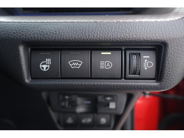 プリウス Ｚ　４ＷＤ　衝突被害軽減ブレーキ　１２．３インチＤＡ地デジ　全周囲カメラ　ＥＴＣ２．０　レーダークルーズ　ＢＳＭ　クリアランスソナー　オートハイビーム　車線逸脱警報　シートヒーター＆クール　ステアリングヒーター　ＡＣ１００Ｖ－１５００Ｗ　パワーバックドア（32枚目）