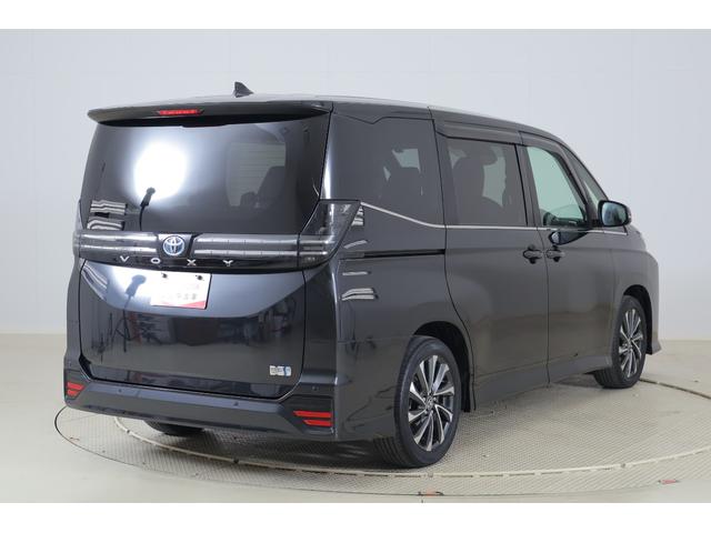 ヴォクシー ハイブリッドＳ－Ｚ　衝突被害軽減ブレーキ　レーダークルーズ　純正８型ＤＡ　地デジＴＶ　バックカメラ　スマートキー　ＥＴＣ２．０　オートハイビーム　車線逸脱警報　クリアランスソナー　両側電動ドア　シートヒーター　ＡＣ１００Ｖ－１５００Ｗ　ドラレコ　ワンオーナー（47枚目）