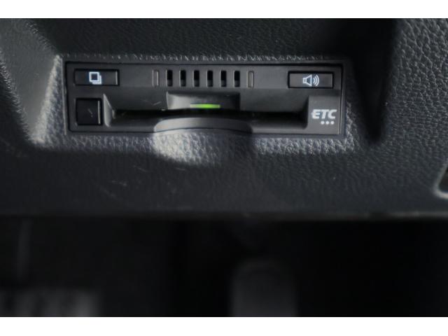 ヤリスクロス ハイブリッドＺ　衝突被害軽減ブレーキ　純正８インチＤＡナビ　バックカメラ　スマートキー　レーダークルーズ　車線逸脱警報　オートハイビーム　クリアランスソナー　ＥＴＣ　パワーシート　シートヒーター　ステアリングヒーター　ＬＥＤライト　横滑り防止装置　ワンオーナー（28枚目）