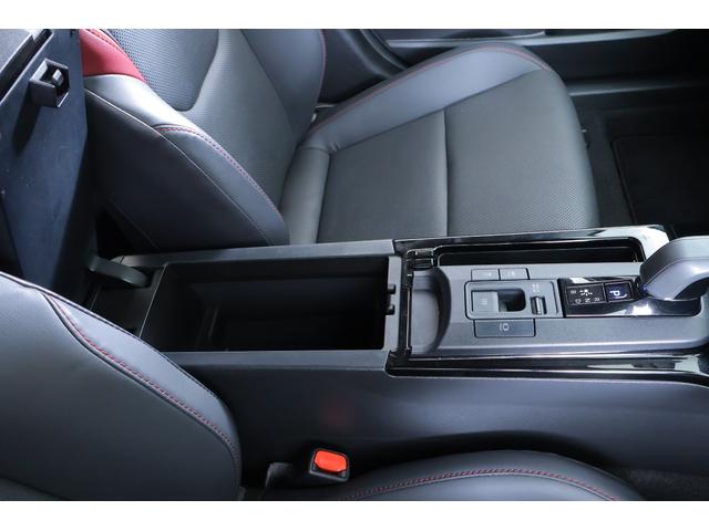 プリウス Ｚ　衝突被害軽減ブレーキ　ＢＳＭ　１２．３インチＤＡ地デジ　全周囲カメラ　ＥＴＣ２．０　レーダークルーズ　オートハイビーム　車線逸脱警報　シートヒーター＆クール　ステアリングヒーター　ＡＣ１００Ｖ－１５００Ｗ　クリアランスソナー　前後ドラレコ　パワーバックドア（38枚目）