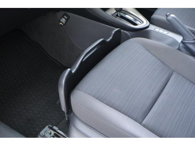 ヤリス ハイブリッドＺ　衝突被害軽減ブレーキ　純正８型ＤＡナビ地デジ　バックカメラ　ＢＳＭ　スマートキー　ＥＴＣ　レーダークルーズ　オートハイビーム　車線逸脱警報　クリアランスソナー　シートヒーター　前後ドラレコ　Ｂｌｕｅｔｏｏｔｈ接続　ＬＥＤライト　横滑り防止装置（41枚目）