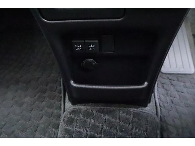ヴォクシー ＺＳ　衝突被害軽減ブレーキ　純正９インチナビ　地デジＴＶ　バックカメラ　スマートキー　ＥＴＣ　クルコン　オートハイビーム　車線逸脱警報　クリアランスソナー　ＬＥＤライト　先行車発進お知らせ機能　Ｂｌｕｅｔｏｏｔｈ接続　横滑り防止装置　純正アルミ　ワンオーナー（34枚目）