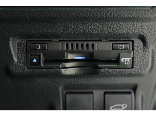 カローラクロス ハイブリッド　Ｚ　衝突被害軽減ブレーキ　純正９インチＤＡナビ　バックカメラ　レーダークルーズ　ＥＴＣ　ドラレコ　車線逸脱警報　クリアランスソナー　ＢＳＭ　オートハイビーム　シートヒーター　パワーシート　パワーバックドア　ＬＥＤライト　横滑り防止装置　ワンオーナー（30枚目）