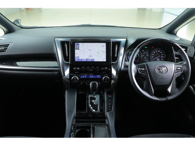 ヴェルファイアハイブリッド Ｚ　ゴールデンアイズ　４ＷＤ　衝突軽減ブレーキ　９型ＤＡナビ　地デジＴＶ　バックカメラ　後席モニター　ＥＴＣ２．０　レーダークルーズ　車線逸脱警報　クリアランスソナー　前後ドラレコ　両側電動ドア　ＡＣ１００Ｖ－１５００Ｗ　パワーバックドア　３眼ＬＥＤライト（12枚目）