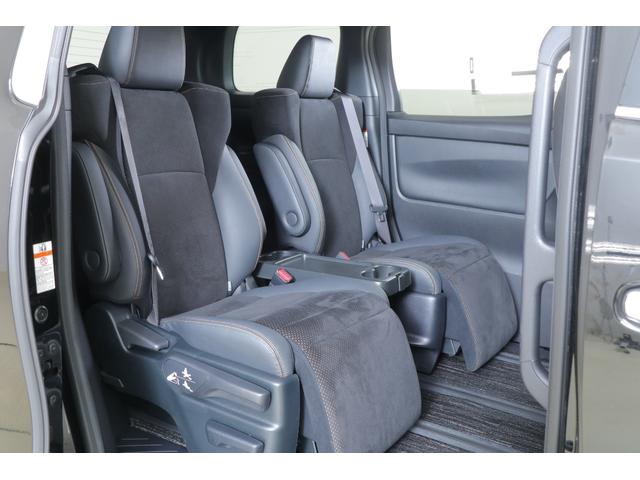 アルファードハイブリッド Ｓ　タイプゴールドＩＩ　４ＷＤ　衝突被害軽減ブレーキ　ＢＳＭ　９型ＤＡナビ　地デジＴＶ　バックカメラ　ＥＴＣ２．０　レーダークルーズ　車線逸脱警報　オートハイビーム　クリアランスソナー　両側電動ドア　ＡＣ１００Ｖ－１５００Ｗ　パワーバックドア　３眼ＬＥＤライト（36枚目）