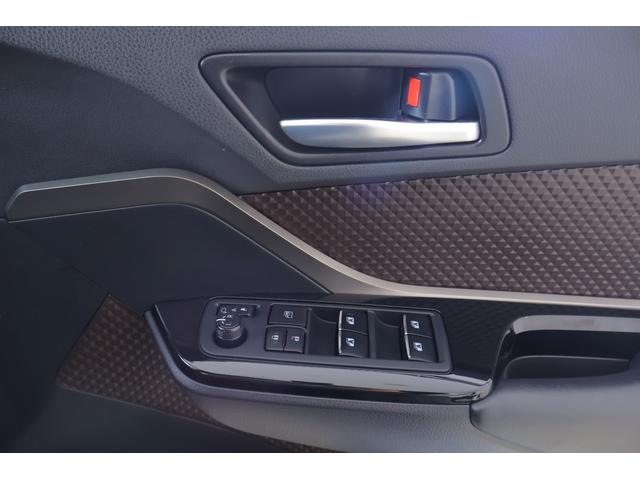 Ｃ－ＨＲ Ｇ　衝突被害軽減ブレーキ　純正９インチナビ　地デジＴＶ　バックカメラ　ＢＳＭ　スマートキー　ＥＴＣ２．０　レーダークルーズ　車線逸脱警報　オートハイビーム　クリアランスソナー　シートヒーター　Ｂｌｕｅｔｏｏｔｈ接続　ドラレコ　ＬＥＤライト　横滑り防止装置（36枚目）