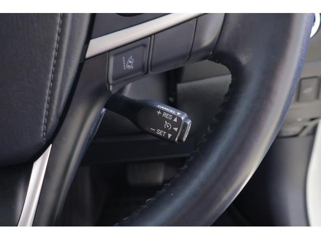 ハリアー プレミアム　４ＷＤ　サンルーフ　純正ＳＤナビ　地デジＴＶ　バックカメラ　スマートキー　ＥＴＣ　クルーズコントロール　車線逸脱警報　オートハイビーム　本革　シートヒーター　パワーシート　前後ドラレコ　パワーバックドア　ＬＥＤライト　横滑り防止装置　ワンオーナー（22枚目）