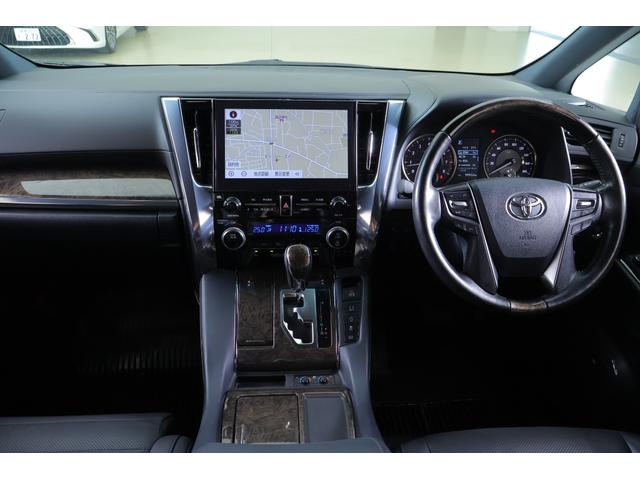 アルファード ３．５エグゼクティブラウンジＳ　４ＷＤ　ＪＢＬプレミアムナビ　地デジ　全周囲カメラ　１３．３インチリアエンター　衝突被害軽減ブレーキ　レーダークルーズ　車線逸脱警報　ＢＳＭ　デジタルミラー　シートヒーター＆クール　前後ドラレコ　パワーバックドア　３眼ＬＥＤライト（12枚目）