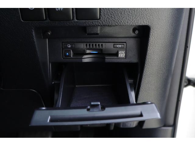 アルファード ２．５Ｓ　Ｃパッケージ　サンルーフ　衝突被害軽減ブレーキ　ＪＢＬプレミアムナビ地デジ　１３．３インチリアエンター　全周囲カメラ　ＢＳＭ　レーダークルーズ　車線逸脱警報　シートヒーター＆クール　デジタルミラー　パワーバックドア　３眼ＬＥＤライト　ワンオーナー（30枚目）
