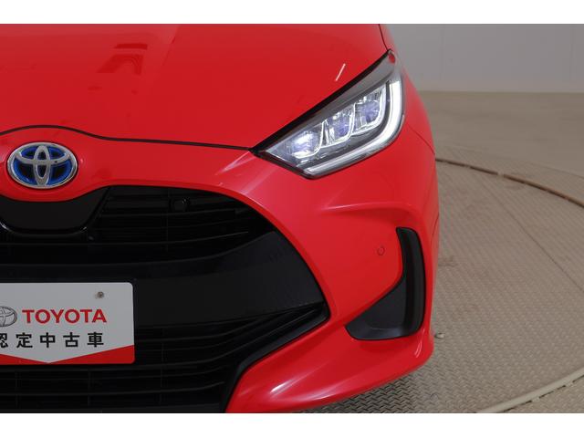 ヤリス ハイブリッドＺ　衝突被害軽減ブレーキ　純正８インチＤＡナビ　バックカメラ　ＢＳＭ　スマートキー　ＥＴＣ２．０　レーダークルーズ　オートハイビーム　車線逸脱警報　クリアランスソナー　ドラレコ　シートヒーター　Ｂｌｕｅｔｏｏｔｈ接続　ＬＥＤライト　横滑り防止装置（44枚目）
