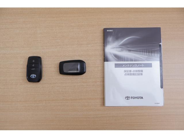 ハリアーハイブリッド Ｇ　衝突被害軽減ブレーキ　１２．３インチＪＢＬナビ地デジＴＶ　バックカメラ　ＢＳＭ　レーダークルーズ　オートハイビーム　車線逸脱警報　クリアランスソナー　ＥＴＣ２．０　パワーシート　パワーバックドア　デジタルミラー　ＬＥＤライト　ドラレコ　ワンオーナー（52枚目）