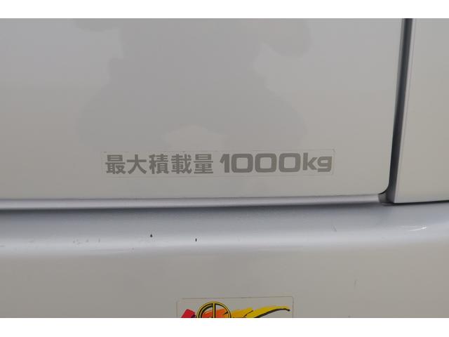 ハイエースバン ロングスーパーＧＬ　４ＷＤ　衝突被害軽減ブレーキ　純正ＳＤナビ　地デジＴＶ　バックカメラ　キーレス　ＥＴＣ　車線逸脱警報　オートハイビーム　電動格納ミラー　Ｂｌｕｅｔｏｏｔｈ接続　ドライブレコーダー　横滑り防止装置　ワンオーナー　雹害車（36枚目）
