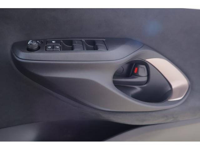 TOYOTA YARIS HYBRID Z