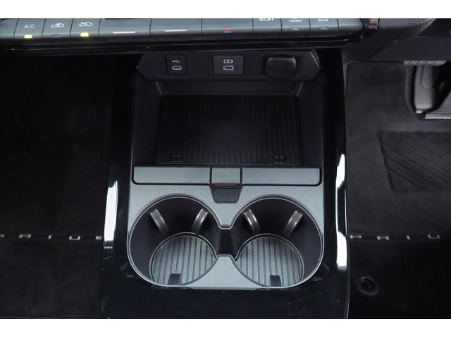 プリウス Ｚ　衝突被害軽減ブレーキ　１２．３インチＤＡナビ　地デジＴＶ　全周囲カメラ　ＢＳＭ　レーダークルーズ　車線逸脱警報　シートヒーター＆クール　ステアリングヒーター　ＡＣ１００Ｖ－１５００Ｗ　クリアランスソナー　ＥＴＣ２．０　パワーバックドア　ワンオーナー（29枚目）