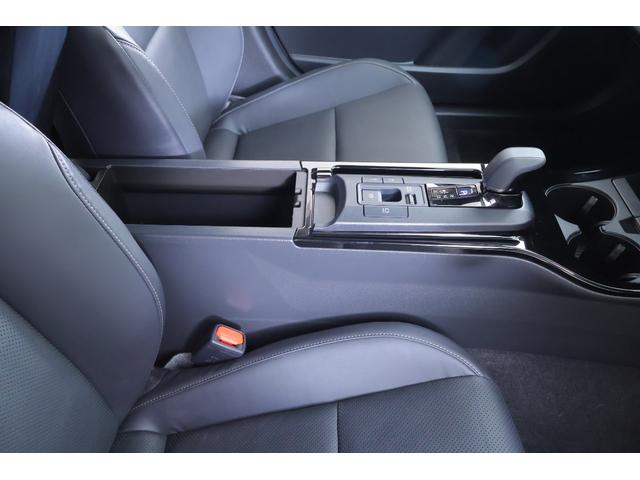 プリウス Ｚ　衝突被害軽減ブレーキ　１２．３インチＤＡナビ　地デジＴＶ　全周囲カメラ　ＢＳＭ　レーダークルーズ　車線逸脱警報　シートヒーター＆クール　ステアリングヒーター　ＡＣ１００Ｖ－１５００Ｗ　クリアランスソナー　ＥＴＣ２．０　パワーバックドア　ワンオーナー（39枚目）