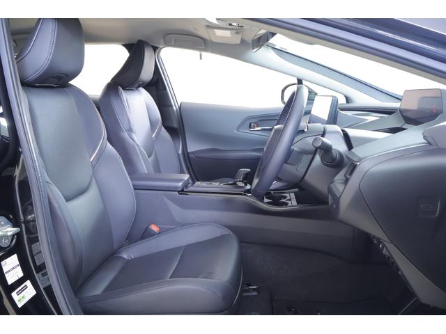 プリウス Ｚ　衝突被害軽減ブレーキ　１２．３インチＤＡナビ　地デジＴＶ　全周囲カメラ　ＢＳＭ　レーダークルーズ　車線逸脱警報　シートヒーター＆クール　ステアリングヒーター　ＡＣ１００Ｖ－１５００Ｗ　クリアランスソナー　ＥＴＣ２．０　パワーバックドア　ワンオーナー（42枚目）