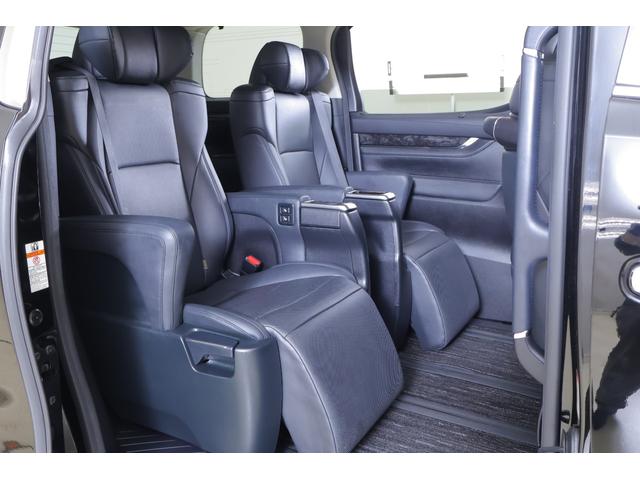 ヴェルファイアハイブリッド ＺＲ　Ｇエディション　４ＷＤ　衝突被害軽減ブレーキ　純正９型ＤＡナビ　地デジＴＶ　バックカメラ　後席モニター　ＥＴＣ２．０　レーダークルーズ　車線逸脱警報　シートヒーター＆クール　前後ドラレコ　ＡＣ１００Ｖ１５００Ｗ　パワーバックドア　３眼ＬＥＤライト（47枚目）