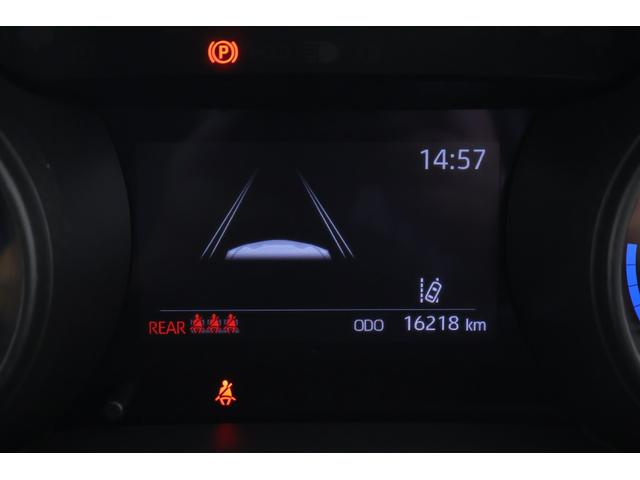 ヤリスクロス ハイブリッドG 4WD 衝突被害軽減ブレーキ ドラレコ 8インチDAナビ 全周囲カメラ BSM レーダークルーズ スマートキー ETC2.0 車線逸脱警報 オートハイビーム クリアランスソナー パワーバックドア 運転席ターンチルトシート 当社試乗車(21枚目)