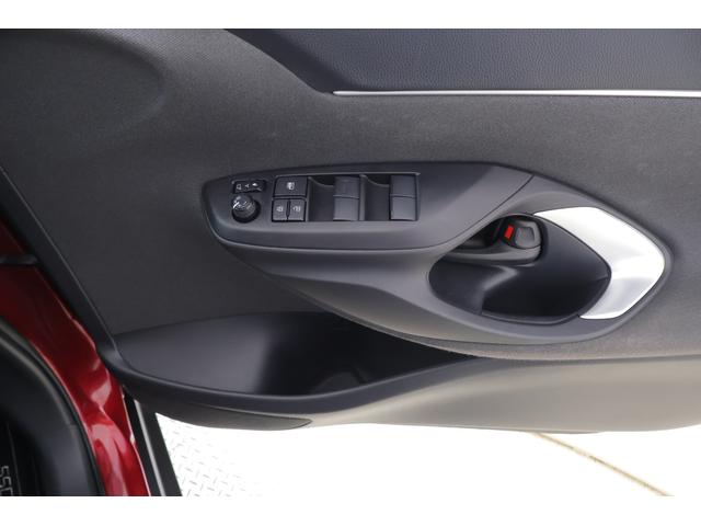 ヤリスクロス ハイブリッドG 4WD 衝突被害軽減ブレーキ ドラレコ 8インチDAナビ 全周囲カメラ BSM レーダークルーズ スマートキー ETC2.0 車線逸脱警報 オートハイビーム クリアランスソナー パワーバックドア 運転席ターンチルトシート 当社試乗車(36枚目)