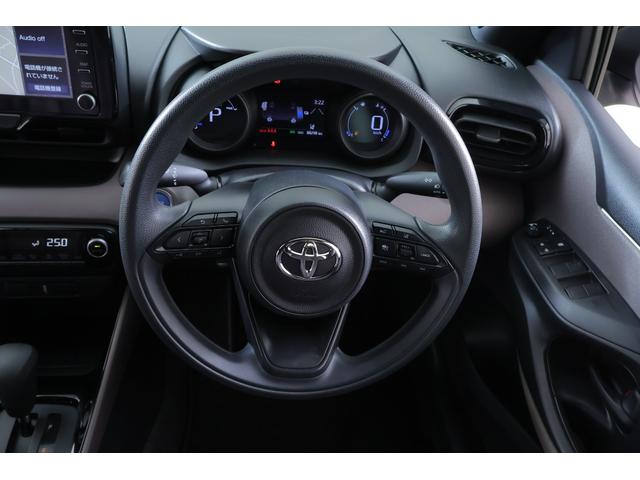 ヤリス ハイブリッドG 衝突被害軽減ブレーキ 純正8インチDAナビ バックカメラ スマートキー ETC レーダークルーズ 車線逸脱警報 オートハイビーム 先行車発進告知機能 クリアランスソナー Bluetooth接続 前後ドラレコ 横滑り防止装置(13枚目)