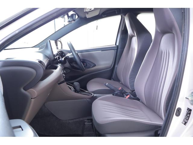 ヤリス ハイブリッドG 衝突被害軽減ブレーキ 純正8インチDAナビ バックカメラ スマートキー ETC レーダークルーズ 車線逸脱警報 オートハイビーム 先行車発進告知機能 クリアランスソナー Bluetooth接続 前後ドラレコ 横滑り防止装置(34枚目)