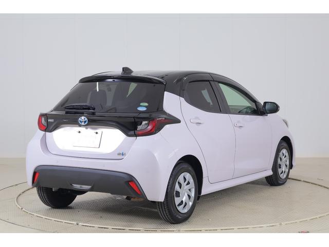 ヤリス ハイブリッドG 衝突被害軽減ブレーキ 純正8インチDAナビ バックカメラ スマートキー ETC レーダークルーズ 車線逸脱警報 オートハイビーム 先行車発進告知機能 クリアランスソナー Bluetooth接続 前後ドラレコ 横滑り防止装置(41枚目)