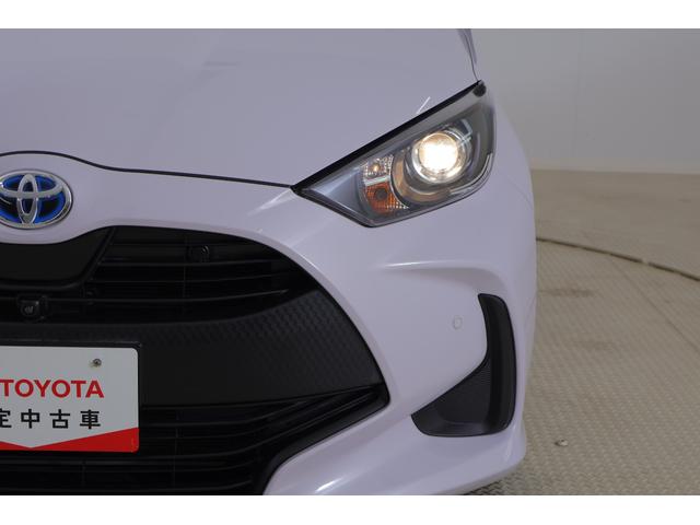 ヤリス ハイブリッドG 衝突被害軽減ブレーキ 純正8インチDAナビ バックカメラ スマートキー ETC レーダークルーズ 車線逸脱警報 オートハイビーム 先行車発進告知機能 クリアランスソナー Bluetooth接続 前後ドラレコ 横滑り防止装置(42枚目)