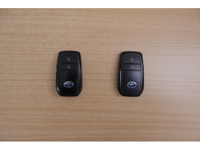 ヤリス ハイブリッドG 衝突被害軽減ブレーキ 純正8インチDAナビ バックカメラ スマートキー ETC レーダークルーズ 車線逸脱警報 オートハイビーム 先行車発進告知機能 クリアランスソナー Bluetooth接続 前後ドラレコ 横滑り防止装置(45枚目)