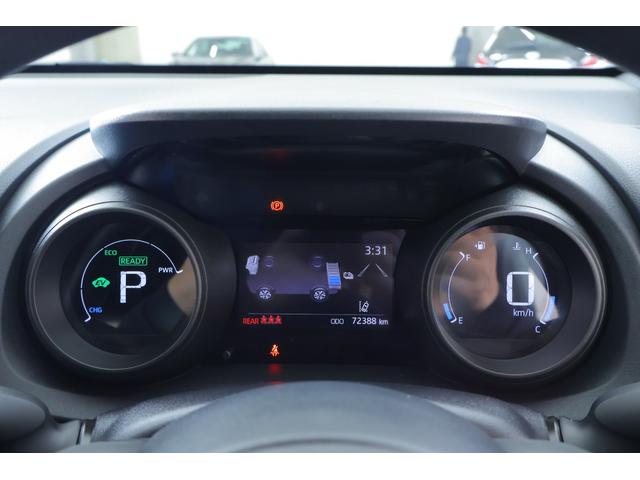 ヤリス ハイブリッドG 衝突被害軽減ブレーキ 純正8インチDAナビ バックカメラ スマートキー ETC2.0 レーダークルーズ 車線逸脱警報 オートハイビーム 先行車発進告知機能 Bluetooth接続 ドライブレコーダー 横滑り防止装置(16枚目)