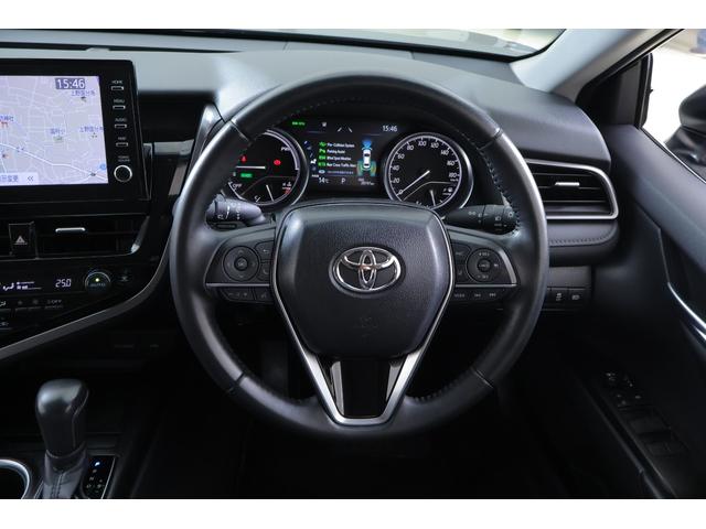 カムリ Ｇ　衝突被害軽減ブレーキ　純正９インチＤＡナビ　地デジＴＶ　バックカメラ　ＢＳＭ　スマートキー　ＥＴＣ２．０　レーダークルーズ　車線逸脱警報　オートハイビーム　クリアランスソナー　シートヒーター　パワーシート　ＬＥＤヘッドライト　前後ドラレコ　横滑り防止装置（13枚目）