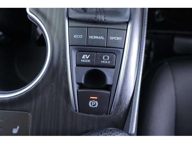 カムリ Ｇ　衝突被害軽減ブレーキ　純正９インチＤＡナビ　地デジＴＶ　バックカメラ　ＢＳＭ　スマートキー　ＥＴＣ２．０　レーダークルーズ　車線逸脱警報　オートハイビーム　クリアランスソナー　シートヒーター　パワーシート　ＬＥＤヘッドライト　前後ドラレコ　横滑り防止装置（27枚目）