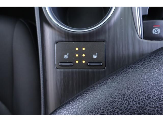 カムリ Ｇ　衝突被害軽減ブレーキ　純正９インチＤＡナビ　地デジＴＶ　バックカメラ　ＢＳＭ　スマートキー　ＥＴＣ２．０　レーダークルーズ　車線逸脱警報　オートハイビーム　クリアランスソナー　シートヒーター　パワーシート　ＬＥＤヘッドライト　前後ドラレコ　横滑り防止装置（28枚目）