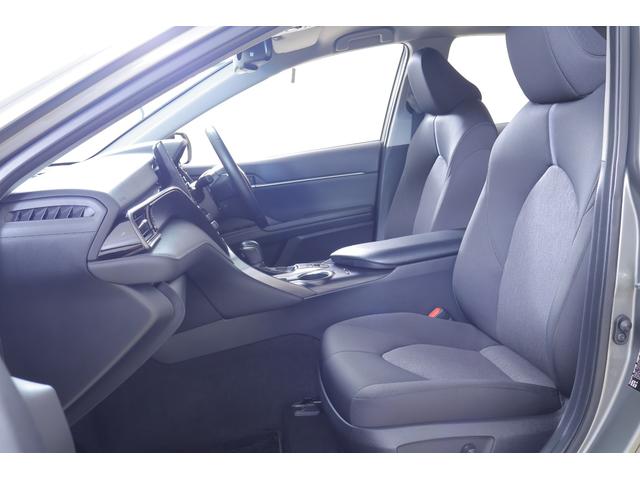 カムリ Ｇ　衝突被害軽減ブレーキ　純正９インチＤＡナビ　地デジＴＶ　バックカメラ　ＢＳＭ　スマートキー　ＥＴＣ２．０　レーダークルーズ　車線逸脱警報　オートハイビーム　クリアランスソナー　シートヒーター　パワーシート　ＬＥＤヘッドライト　前後ドラレコ　横滑り防止装置（40枚目）