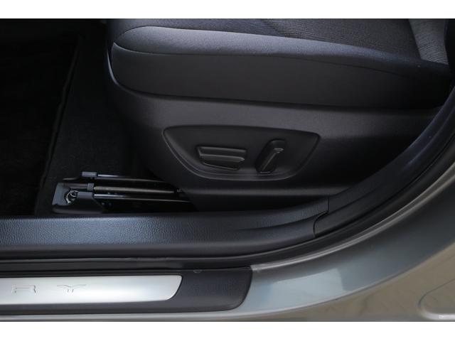 カムリ Ｇ　衝突被害軽減ブレーキ　純正９インチＤＡナビ　地デジＴＶ　バックカメラ　ＢＳＭ　スマートキー　ＥＴＣ２．０　レーダークルーズ　車線逸脱警報　オートハイビーム　クリアランスソナー　シートヒーター　パワーシート　ＬＥＤヘッドライト　前後ドラレコ　横滑り防止装置（41枚目）