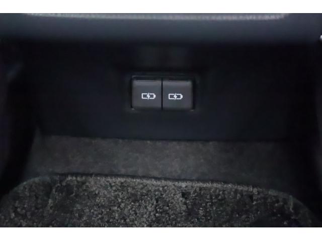 カムリ Ｇ　衝突被害軽減ブレーキ　純正９インチＤＡナビ　地デジＴＶ　バックカメラ　ＢＳＭ　スマートキー　ＥＴＣ２．０　レーダークルーズ　車線逸脱警報　オートハイビーム　クリアランスソナー　シートヒーター　パワーシート　ＬＥＤヘッドライト　前後ドラレコ　横滑り防止装置（44枚目）