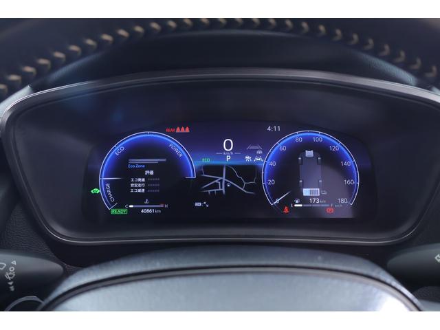 カローラツーリング ハイブリッド　ダブルバイビー　衝突被害軽減ブレーキ　ドラレコ　１０．５インチＤＡナビ　地デジＴＶ　バックカメラ　ＢＳＭ　レーダークルーズ　ＥＴＣ　車線逸脱警報　オートハイビーム　シートヒーター　ステアリングヒーター　ＡＣ１００Ｖ－１５００Ｗ　クリアランスソナー（18枚目）