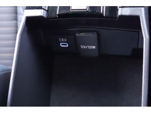 カローラツーリング ハイブリッド　ダブルバイビー　衝突被害軽減ブレーキ　ドラレコ　１０．５インチＤＡナビ　地デジＴＶ　バックカメラ　ＢＳＭ　レーダークルーズ　ＥＴＣ　車線逸脱警報　オートハイビーム　シートヒーター　ステアリングヒーター　ＡＣ１００Ｖ－１５００Ｗ　クリアランスソナー（35枚目）