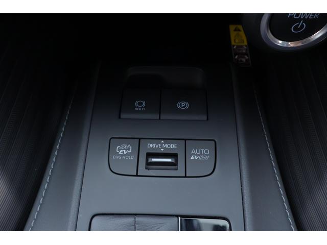 ハリアーＰＨＥＶ Ｚ　４ＷＤ　モデリスタフルエアロ　サンルーフ　デジタルミラー　衝突被害軽減ブレーキ　レーダークルーズ　１２．３インチＪＢＬプレミアムナビ　地デジＴＶ　全周囲カメラ　ＢＳＭ　ドラレコ　車線逸脱警報　シートヒーター＆クール　ＥＴＣ２．０　パワーバックドア（25枚目）