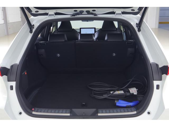 ハリアーＰＨＥＶ Ｚ　４ＷＤ　モデリスタフルエアロ　サンルーフ　デジタルミラー　衝突被害軽減ブレーキ　レーダークルーズ　１２．３インチＪＢＬプレミアムナビ　地デジＴＶ　全周囲カメラ　ＢＳＭ　ドラレコ　車線逸脱警報　シートヒーター＆クール　ＥＴＣ２．０　パワーバックドア（46枚目）