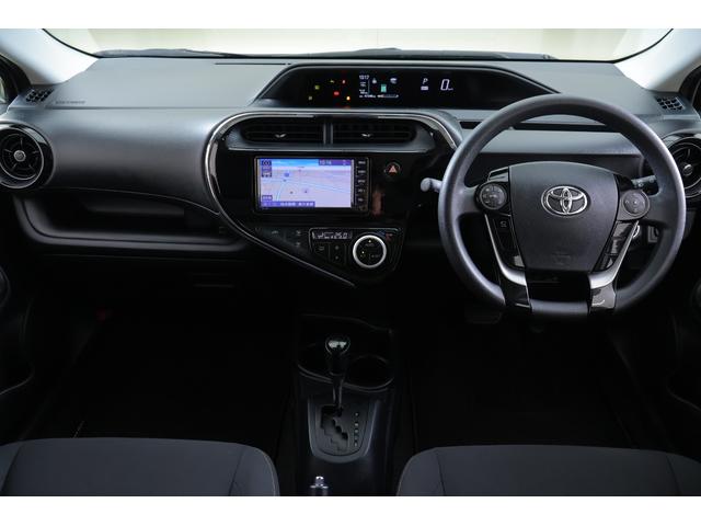 アクア Ｓスタイルブラック　衝突被害軽減ブレーキ　純正ＳＤナビＴＶ　全周囲カメラ　スマートキー　ＥＴＣ　オートハイビーム　車線逸脱警報　クリアランスソナー　先行車発進告知機能　ＬＥＤヘッドライト　前後ドラレコ　Ｂｌｕｅｔｏｏｔｈ接続　横滑り防止装置　ワンオーナー（12枚目）