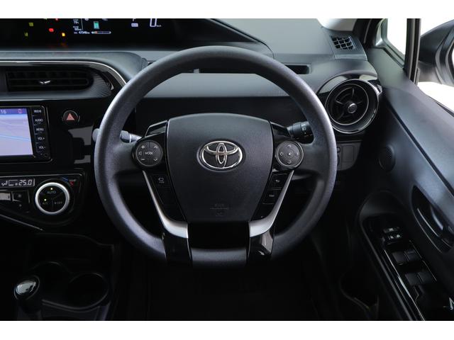 アクア Ｓスタイルブラック　衝突被害軽減ブレーキ　純正ＳＤナビＴＶ　全周囲カメラ　スマートキー　ＥＴＣ　オートハイビーム　車線逸脱警報　クリアランスソナー　先行車発進告知機能　ＬＥＤヘッドライト　前後ドラレコ　Ｂｌｕｅｔｏｏｔｈ接続　横滑り防止装置　ワンオーナー（13枚目）