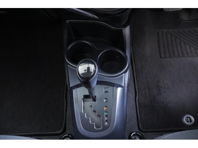 アクア Ｓスタイルブラック　衝突被害軽減ブレーキ　純正ＳＤナビＴＶ　全周囲カメラ　スマートキー　ＥＴＣ　オートハイビーム　車線逸脱警報　クリアランスソナー　先行車発進告知機能　ＬＥＤヘッドライト　前後ドラレコ　Ｂｌｕｅｔｏｏｔｈ接続　横滑り防止装置　ワンオーナー（25枚目）