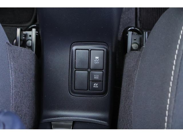 アクア Ｓスタイルブラック　衝突被害軽減ブレーキ　純正ＳＤナビＴＶ　全周囲カメラ　スマートキー　ＥＴＣ　オートハイビーム　車線逸脱警報　クリアランスソナー　先行車発進告知機能　ＬＥＤヘッドライト　前後ドラレコ　Ｂｌｕｅｔｏｏｔｈ接続　横滑り防止装置　ワンオーナー（26枚目）