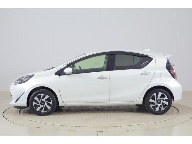 アクア Ｓスタイルブラック　衝突被害軽減ブレーキ　純正ＳＤナビＴＶ　全周囲カメラ　スマートキー　ＥＴＣ　オートハイビーム　車線逸脱警報　クリアランスソナー　先行車発進告知機能　ＬＥＤヘッドライト　前後ドラレコ　Ｂｌｕｅｔｏｏｔｈ接続　横滑り防止装置　ワンオーナー（41枚目）